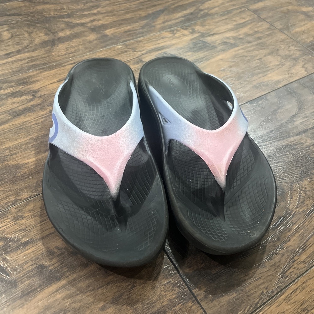 OOFOS OOriginal Ombre Flip Flops Women's Size 7 (M5/W7) Recovery Sandals Comfort